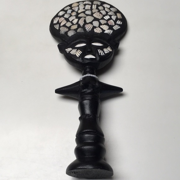 Wood African Statue Hand Made Decorated with Shells - Picture 6 of 8